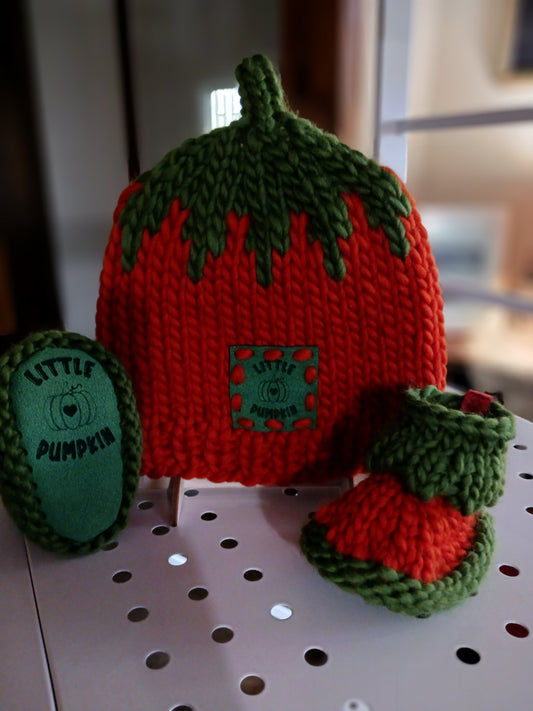 Baby bootie set