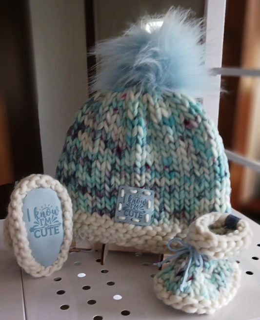 Baby bootie set